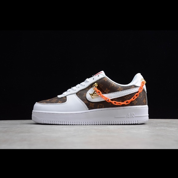 ❌SOLD OUT❌ Custom White LV AirForce 1’s - Picture 5 of 10